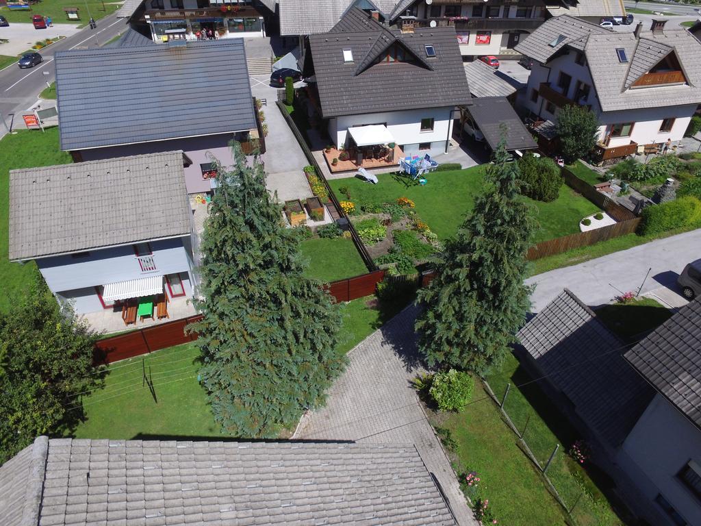 Apartments And Holiday Home Grohar 크라니스카고라 외부 사진