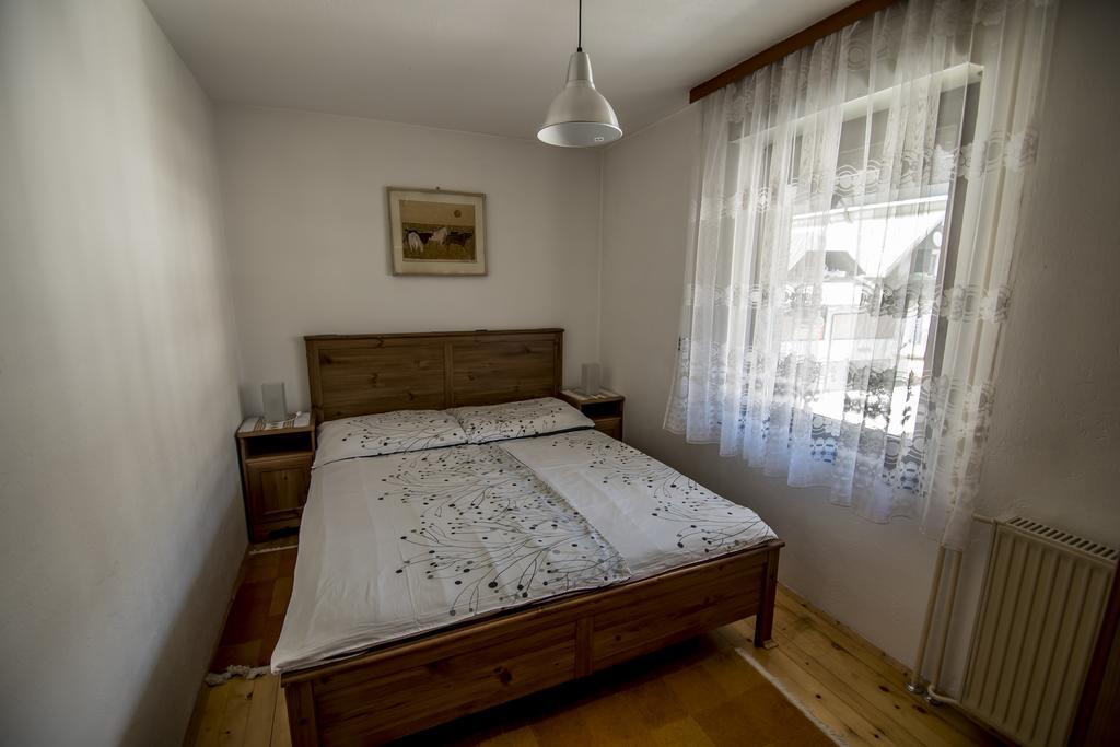 Apartments And Holiday Home Grohar 크라니스카고라 외부 사진