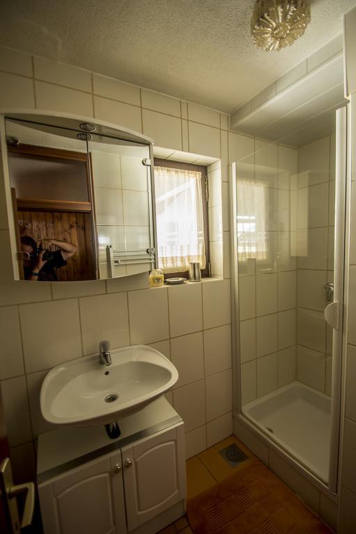 Apartments And Holiday Home Grohar 크라니스카고라 외부 사진