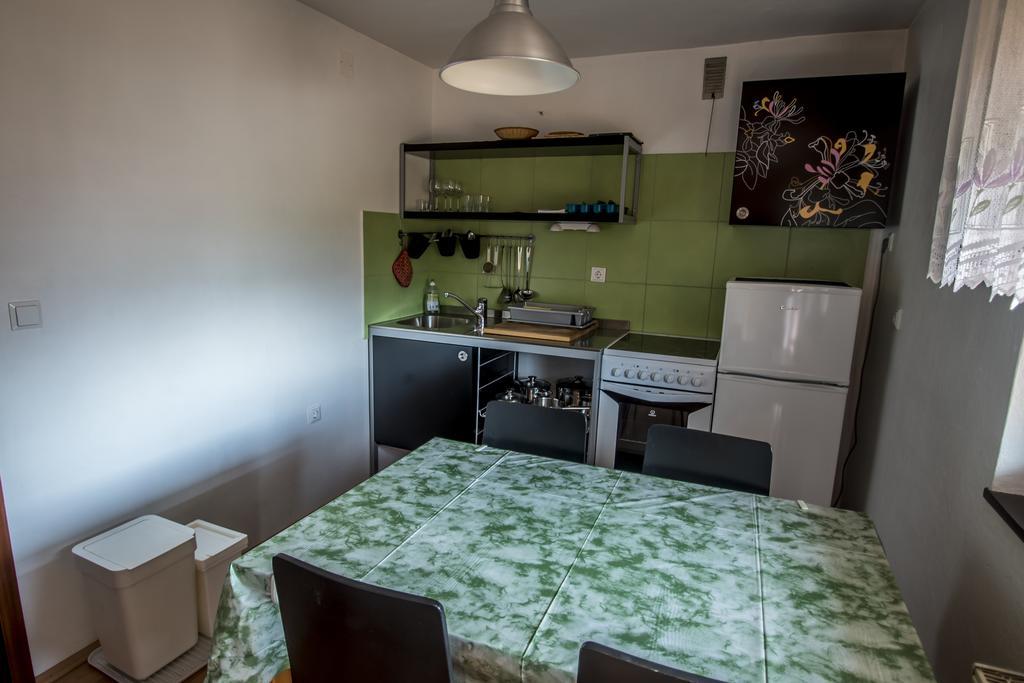 Apartments And Holiday Home Grohar 크라니스카고라 외부 사진