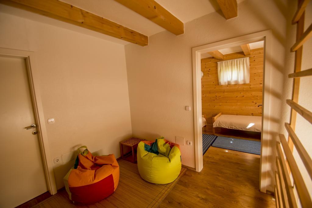 Apartments And Holiday Home Grohar 크라니스카고라 외부 사진